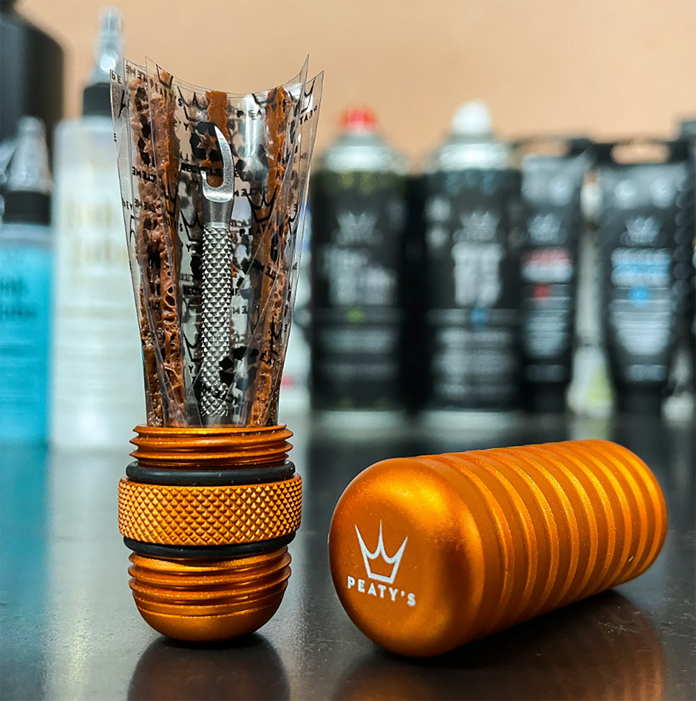 peatys-holeshot-tubeless-puncture-plugger-kit-bourbon~3.jpg