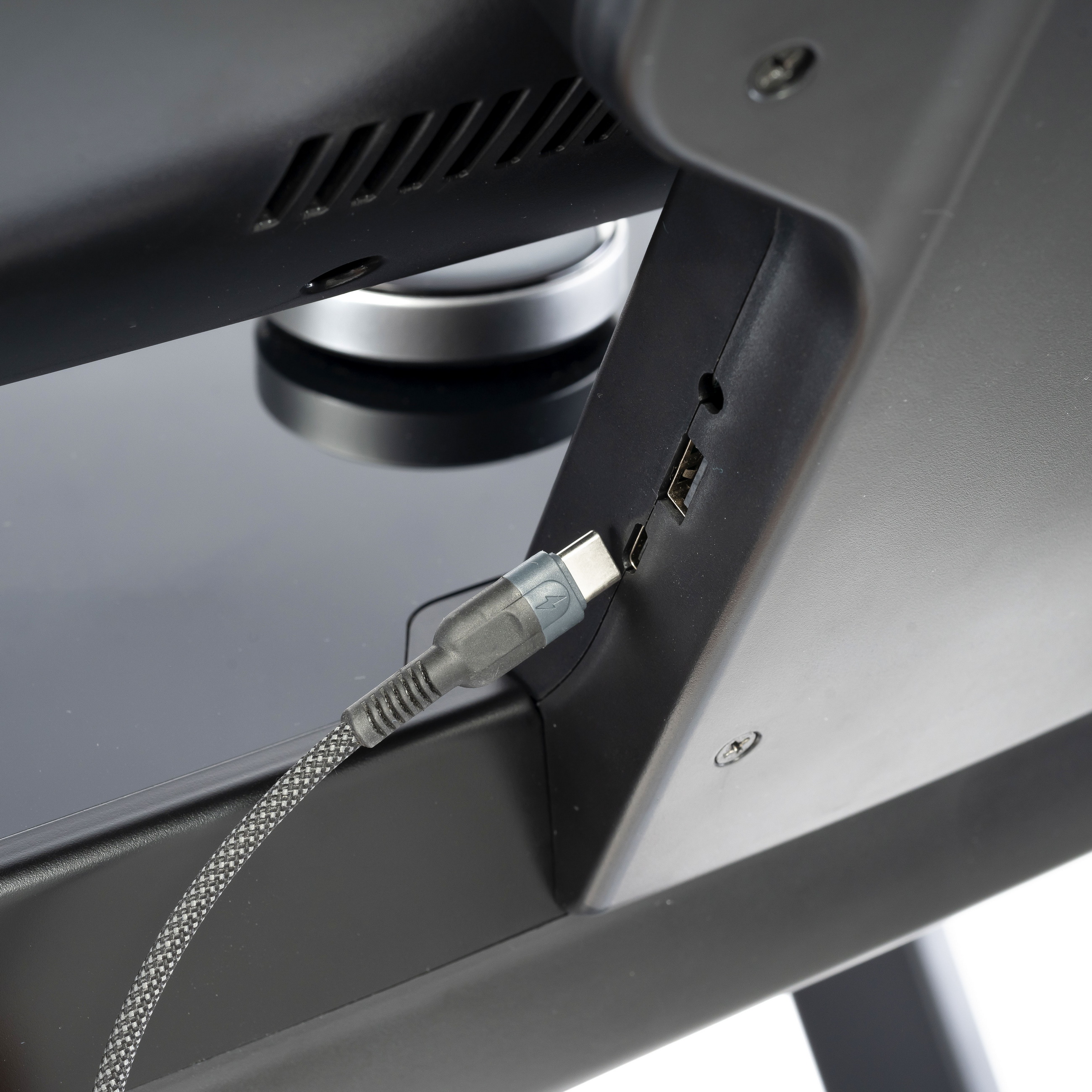 USB Type-C та Bluetooth у Fit-On UltraRun Pro